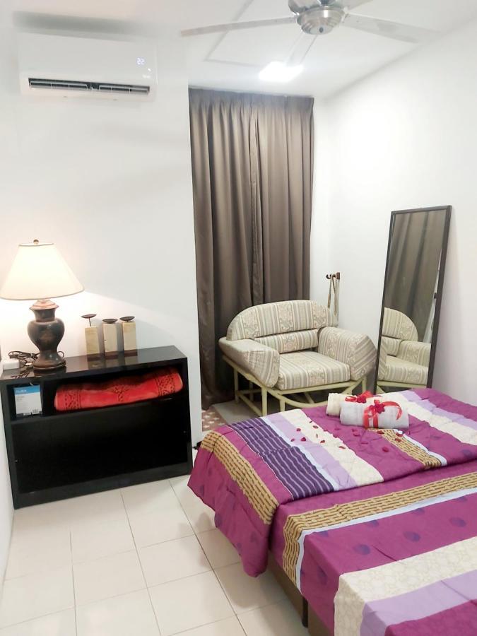 Islamic Homestay Apartment Kundang, Rawang Ngoại thất bức ảnh